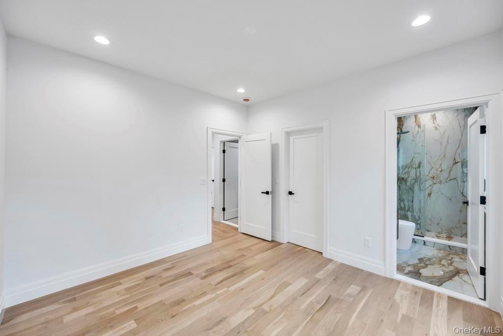 51 Stephen Drive, Plainview, NY 11803