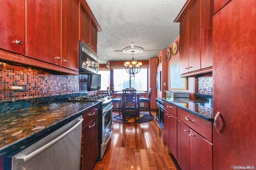 4-74 48th Avenue # 17J, Long Island City, NY 11109