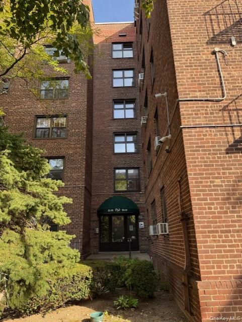 52-21 65th Place # 6P, Maspeth, NY 11378
