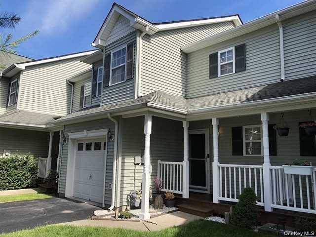 141 Pinebrook Drive, Hyde Park, NY 12538