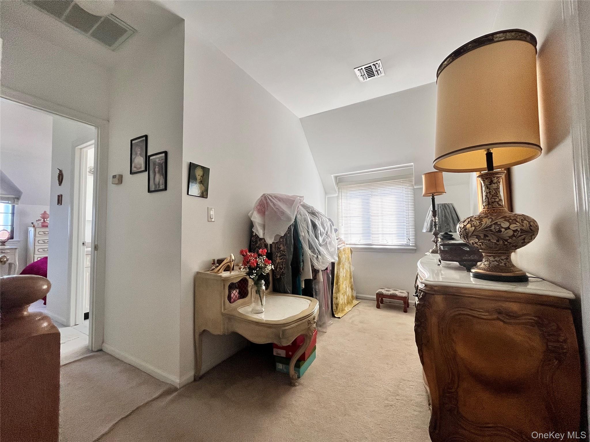 168-15 Powells Cove Blvd, Beechhurst, NY 11357