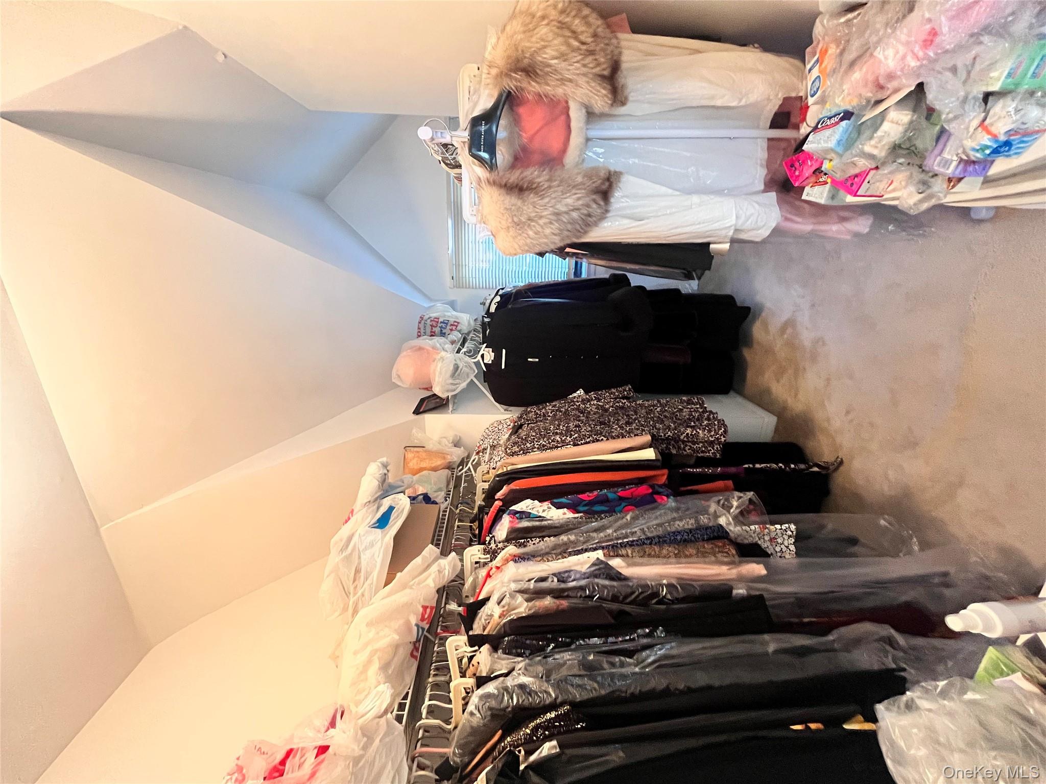 168-15 Powells Cove Blvd, Beechhurst, NY 11357