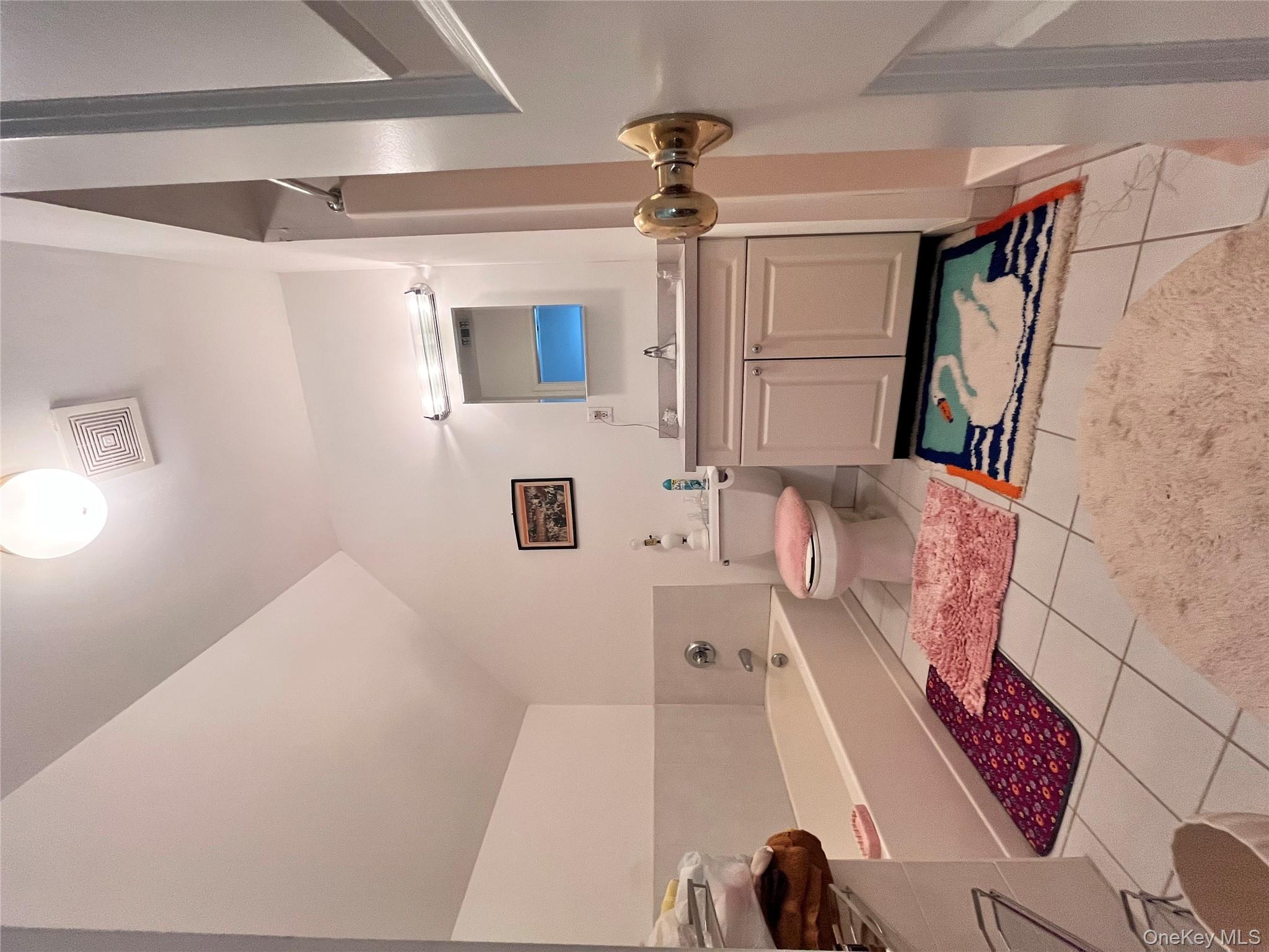 168-15 Powells Cove Blvd, Beechhurst, NY 11357