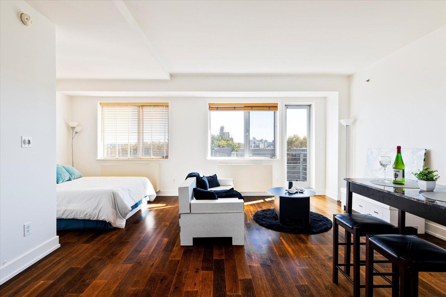 100 MASPETH Avenue # 6L, Brooklyn, NY 11211