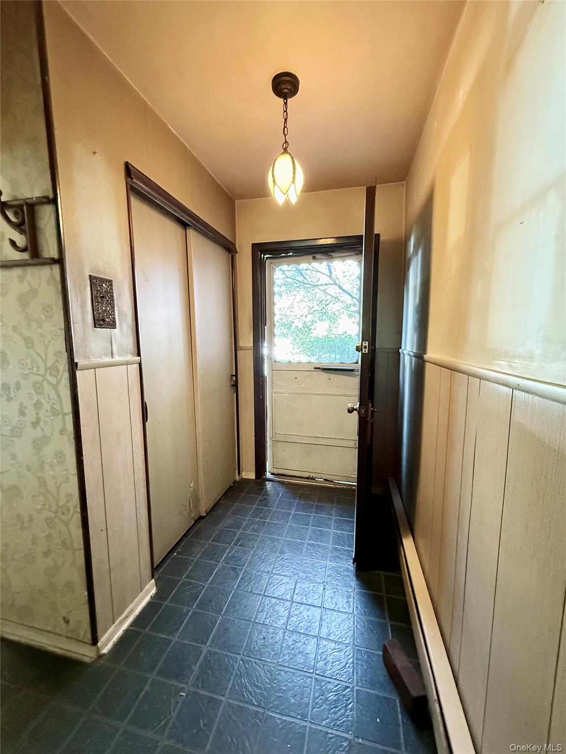 160 Halgren Crescent, Haverstraw, NY 10927