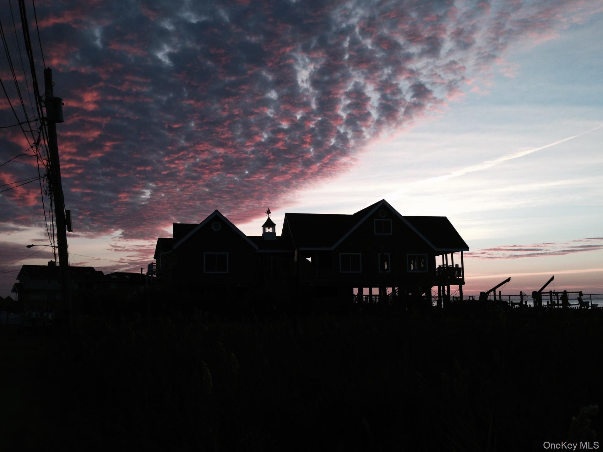 49 Bayview Avenue W, Lindenhurst, NY 11757