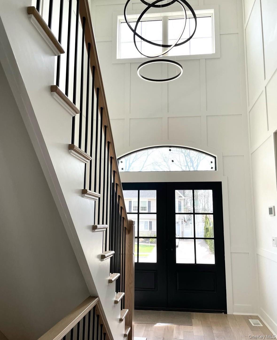 96 Calvin Avenue, Syosset, NY 11791