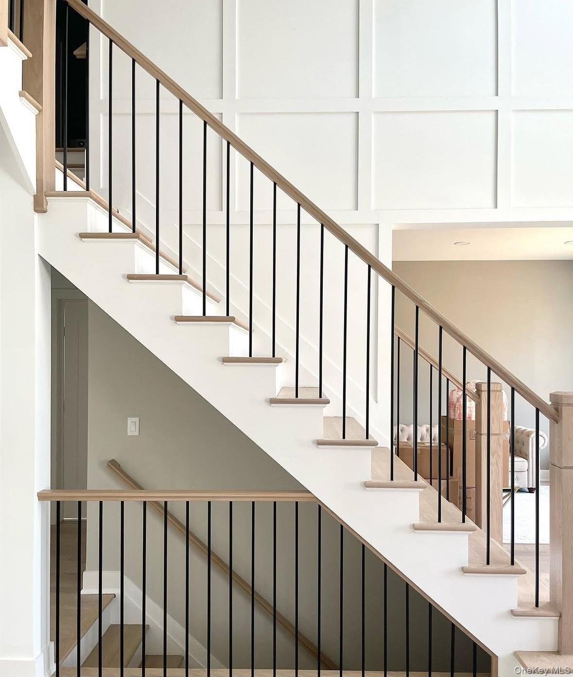 96 Calvin Avenue, Syosset, NY 11791