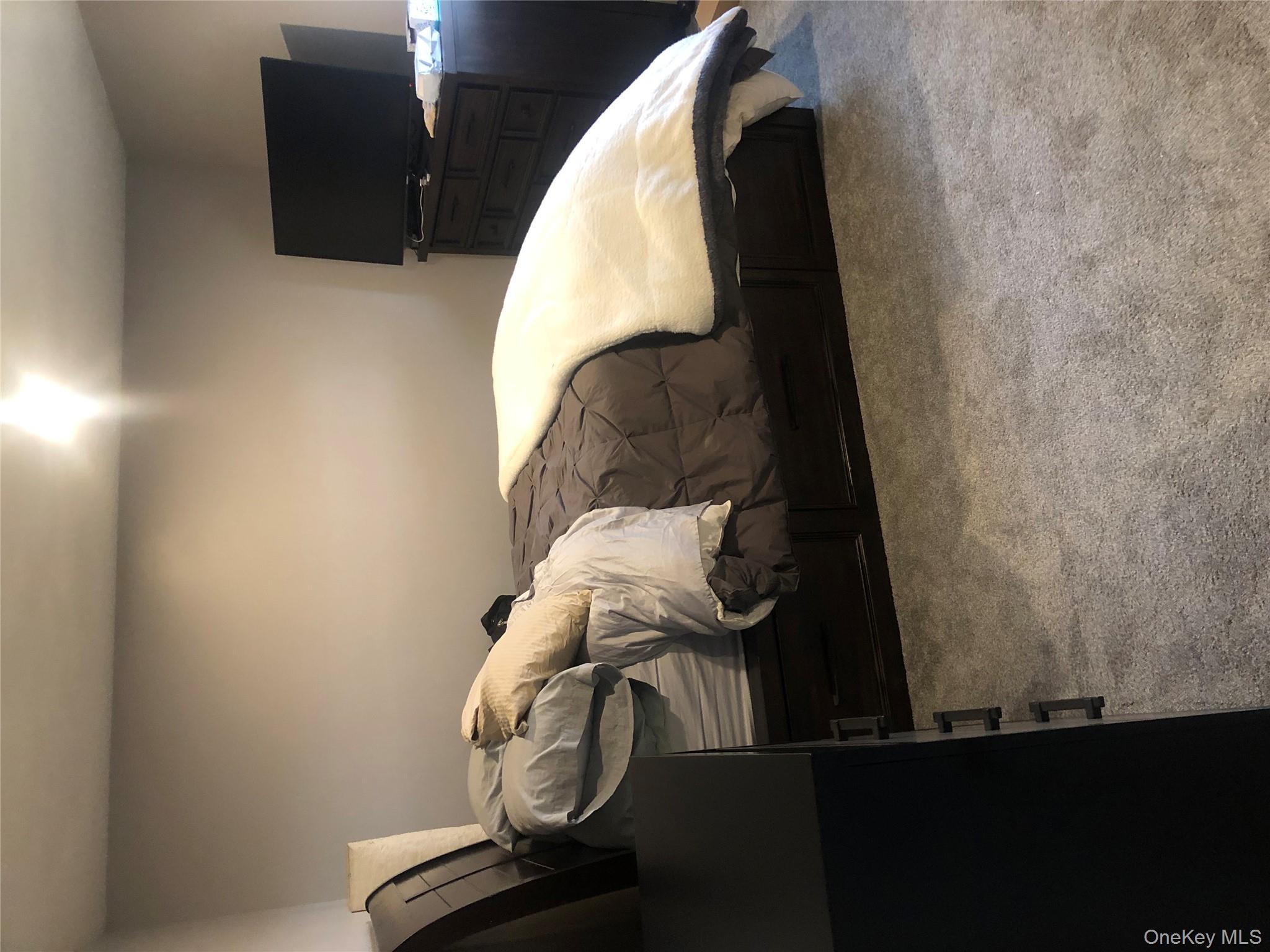 43 Richmond Boulevard # 3A, Ronkonkoma, NY 11779