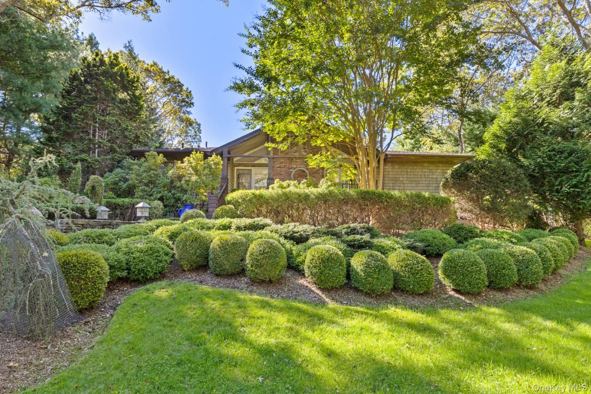 210 Treescape Drive, East Hampton, NY 11937