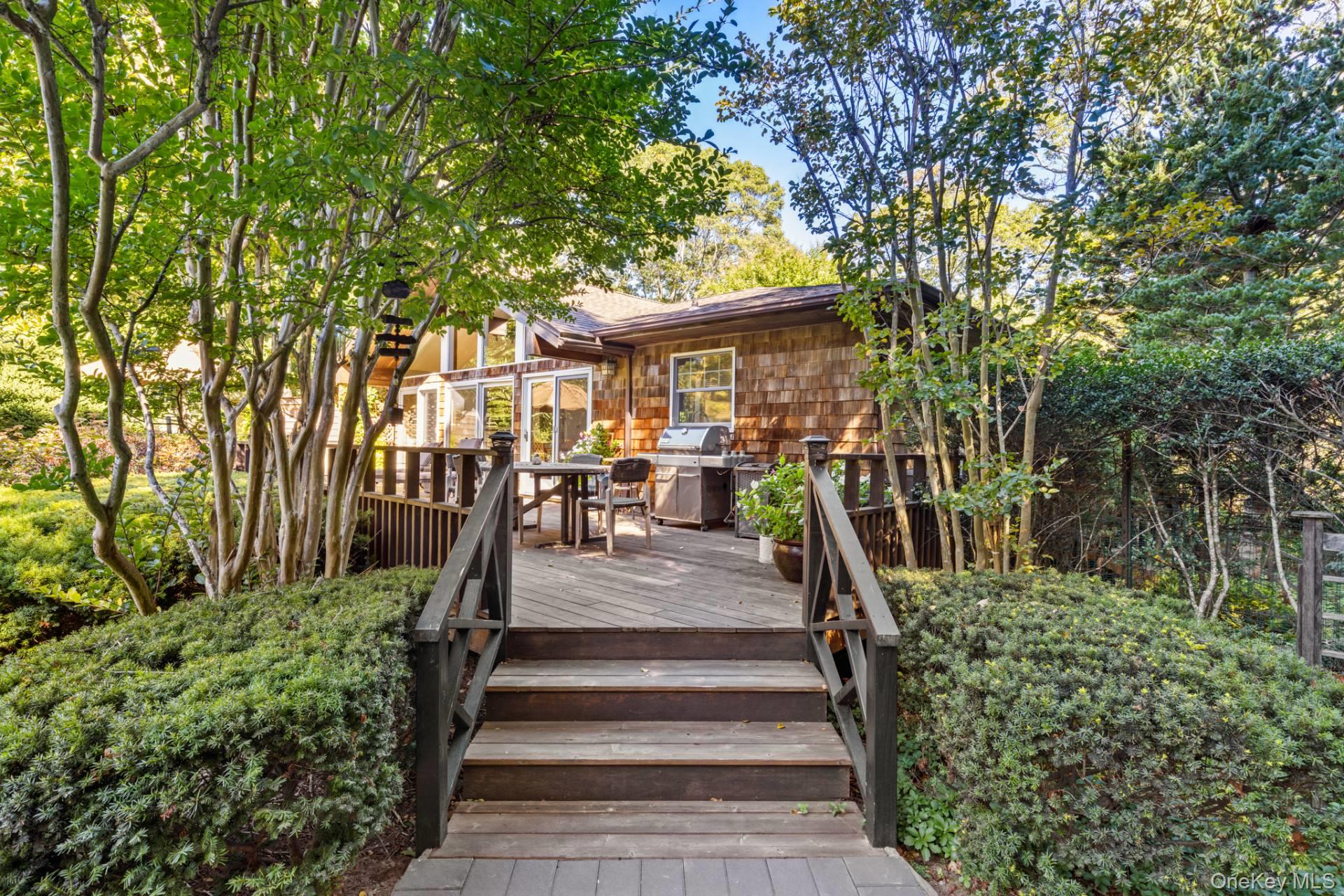 210 Treescape Drive, East Hampton, NY 11937