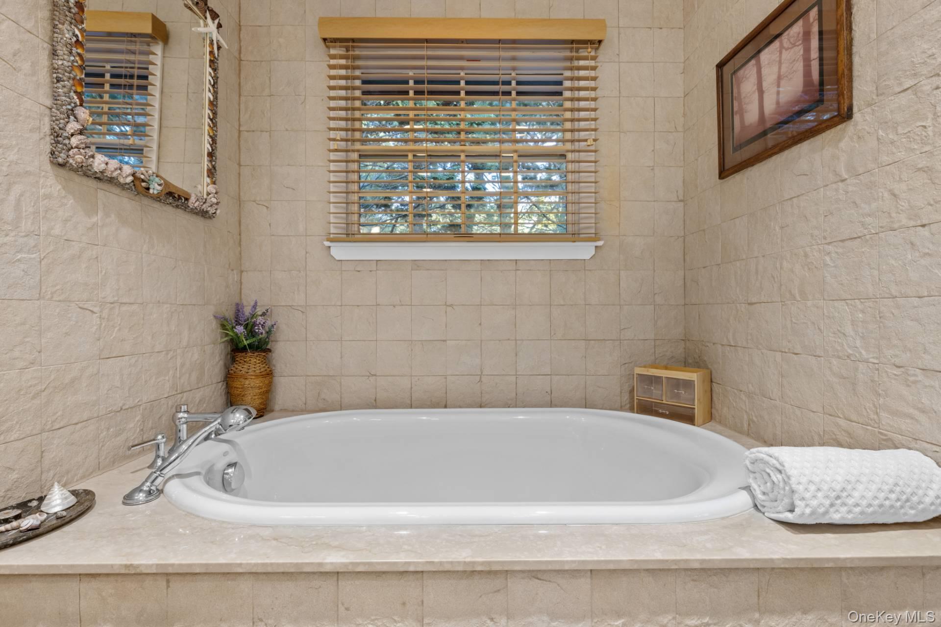 210 Treescape Drive, East Hampton, NY 11937