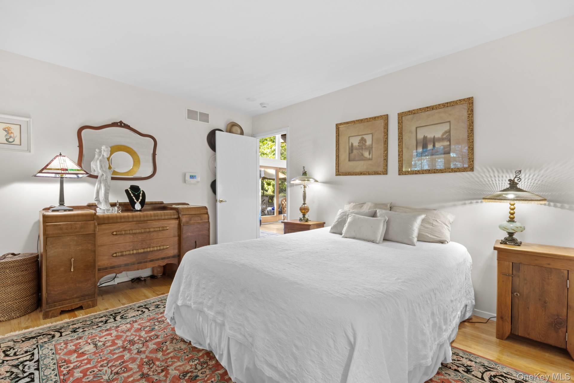 210 Treescape Drive, East Hampton, NY 11937