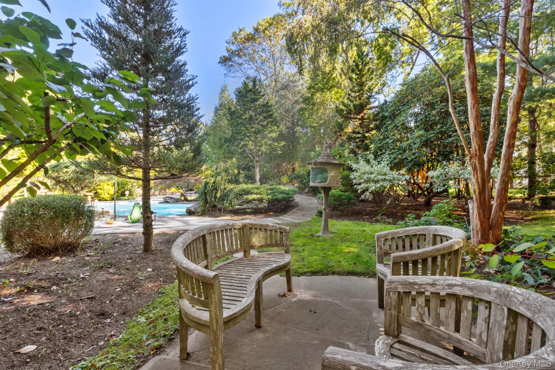 210 Treescape Drive, East Hampton, NY 11937