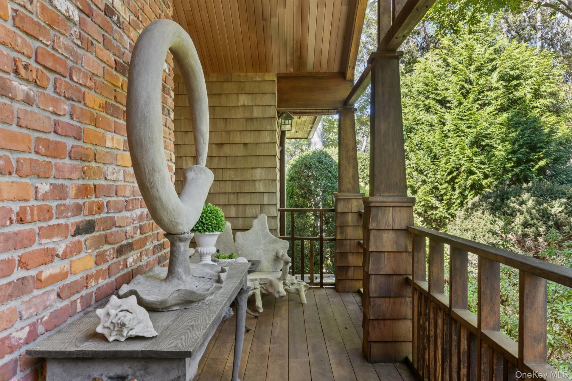 210 Treescape Drive, East Hampton, NY 11937