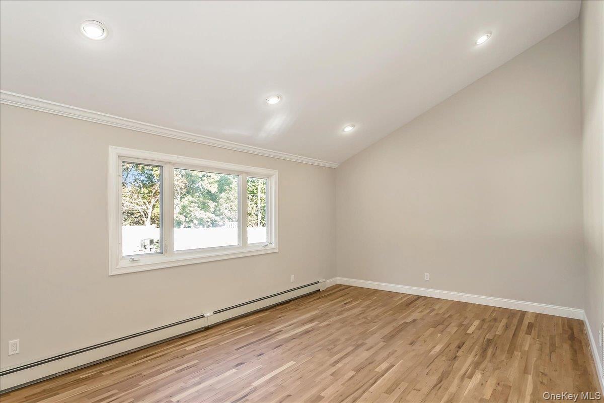 75 Wesleyan Road, Smithtown, NY 11787