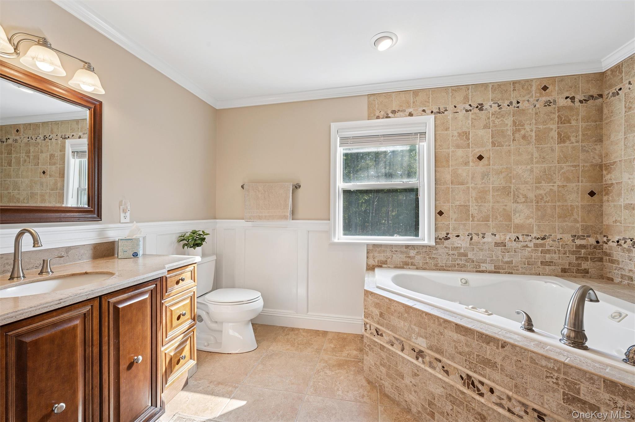 4 Palace Court, Manorville, NY 11949