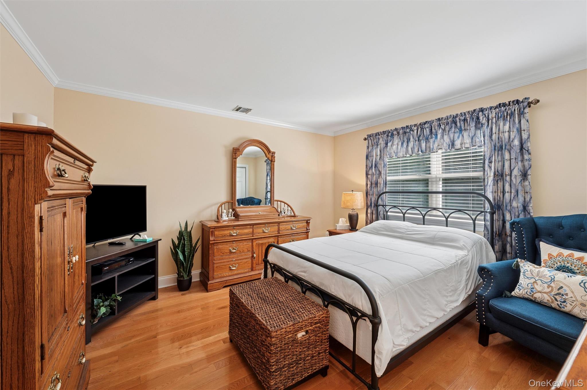 4 Palace Court, Manorville, NY 11949