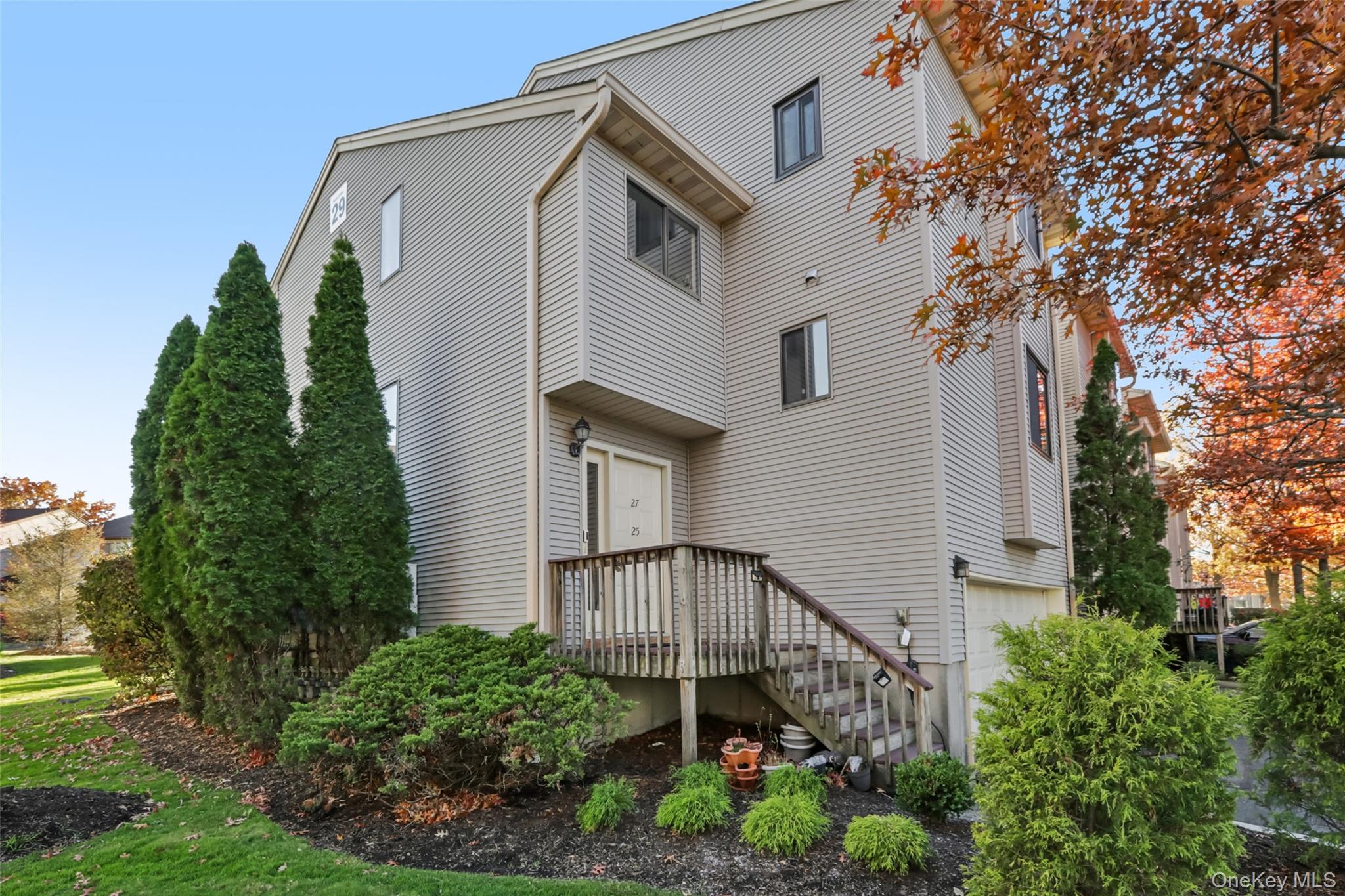 25 Vista Drive, Nanuet, NY 10954