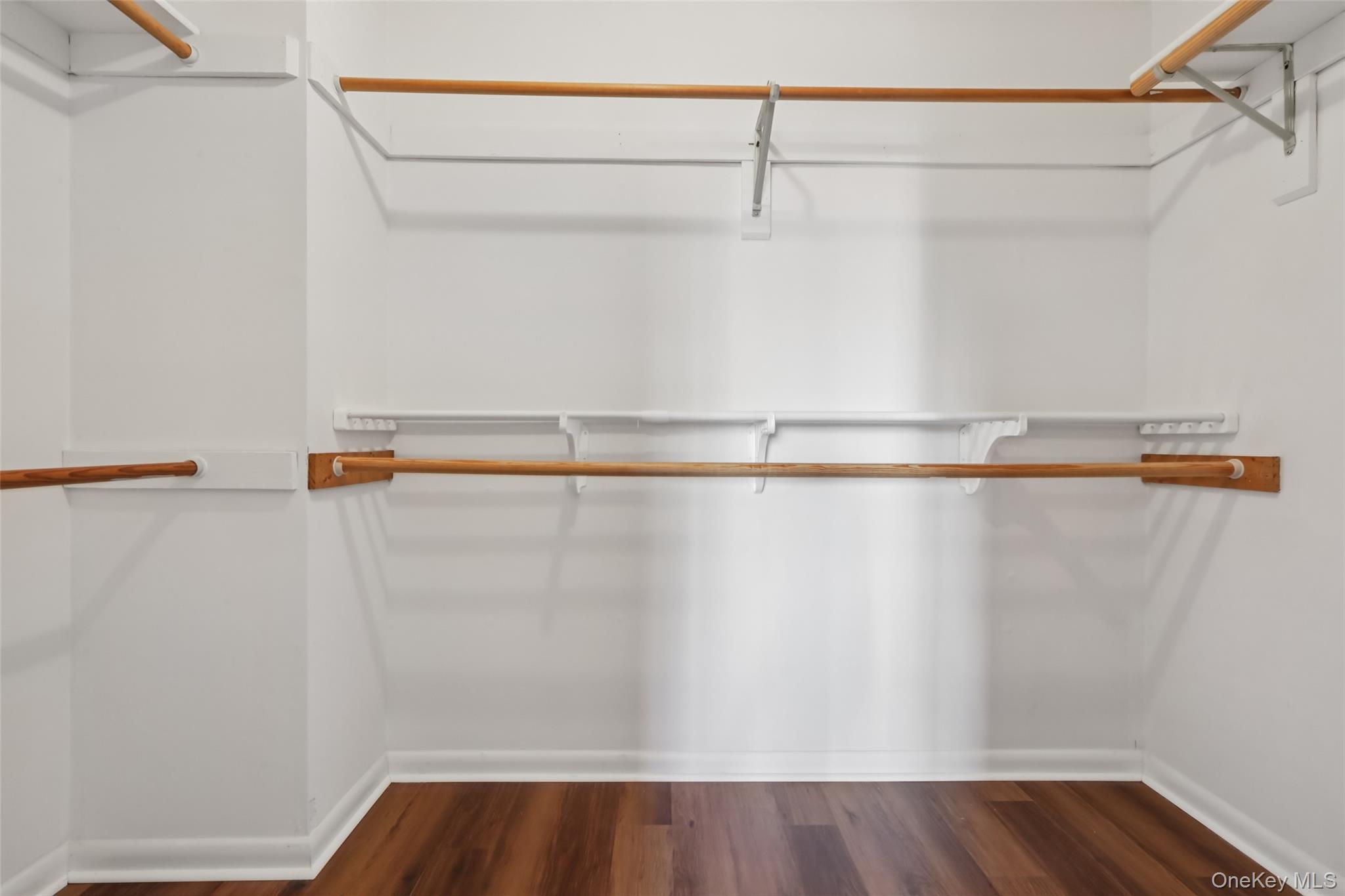 25 Vista Drive, Nanuet, NY 10954