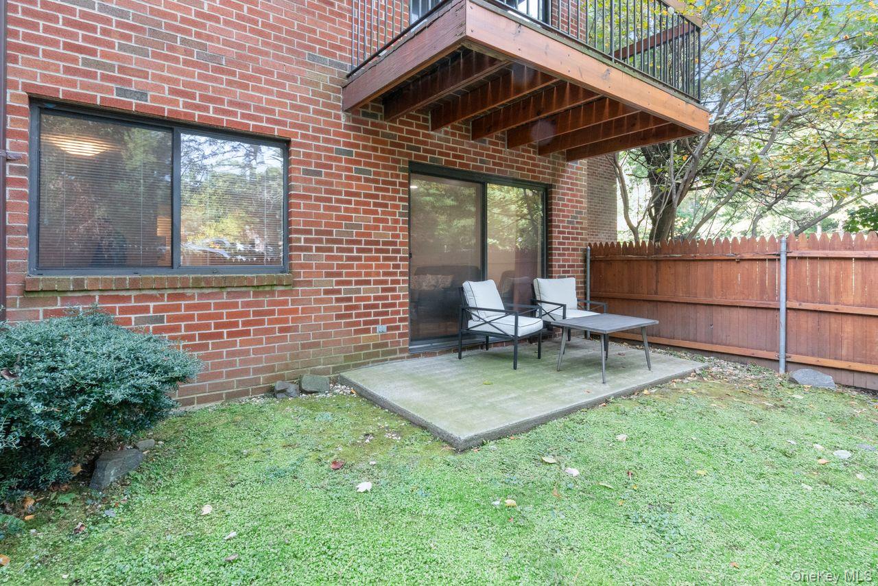 14 Bronxville Glen Drive, Bronxville, NY 10708