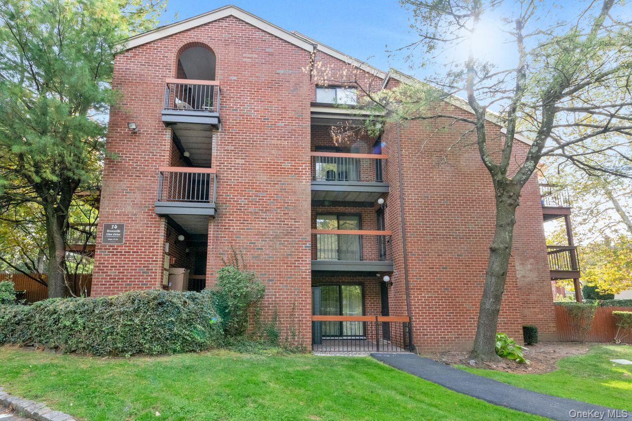 14 Bronxville Glen Drive, Bronxville, NY 10708