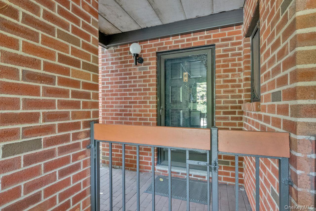 14 Bronxville Glen Drive, Bronxville, NY 10708