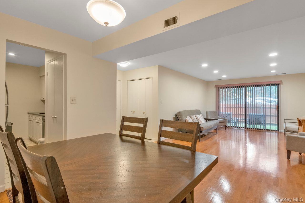 14 Bronxville Glen Drive, Bronxville, NY 10708