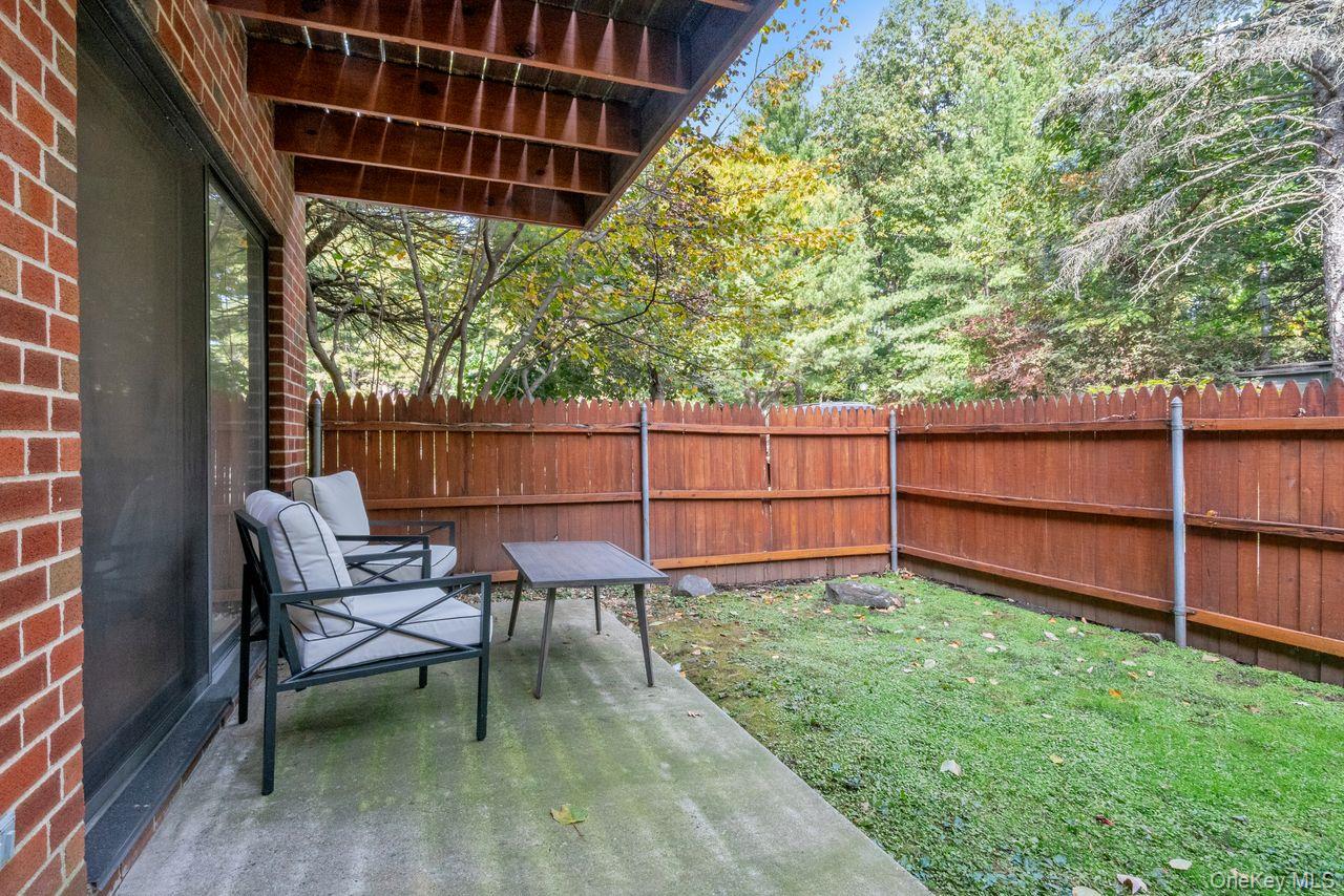 14 Bronxville Glen Drive, Bronxville, NY 10708