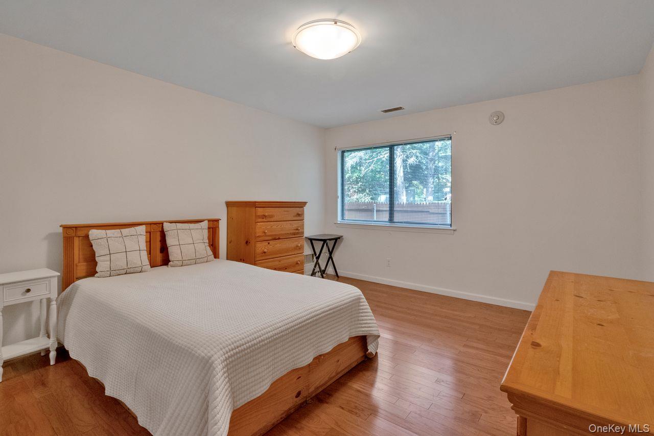 14 Bronxville Glen Drive, Bronxville, NY 10708