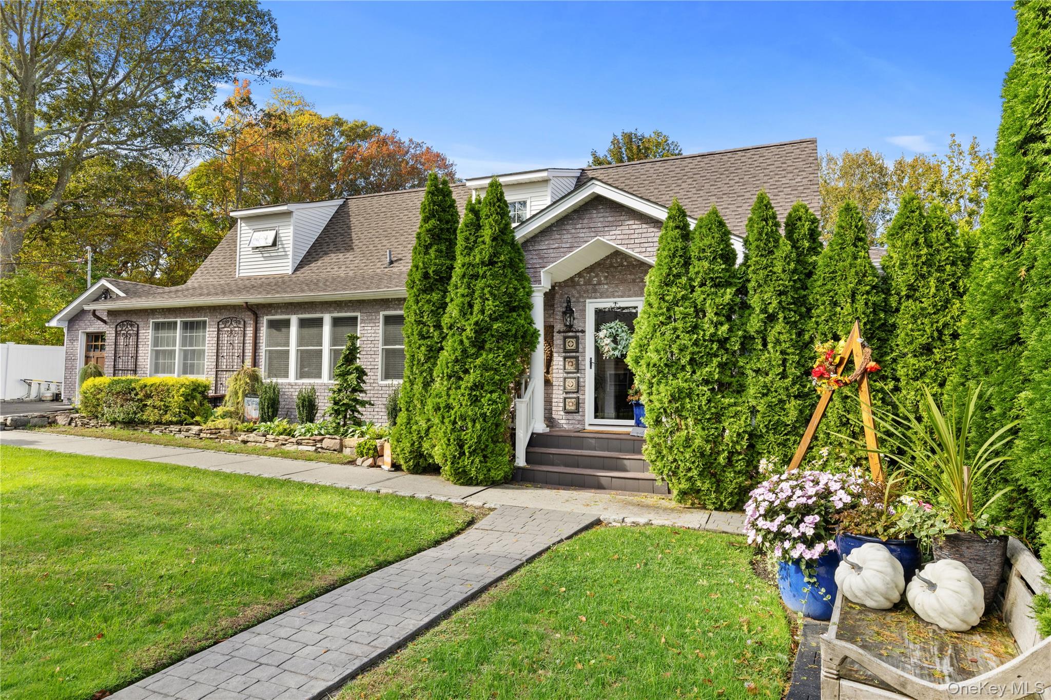 183 Park Road, Riverhead, NY 11901