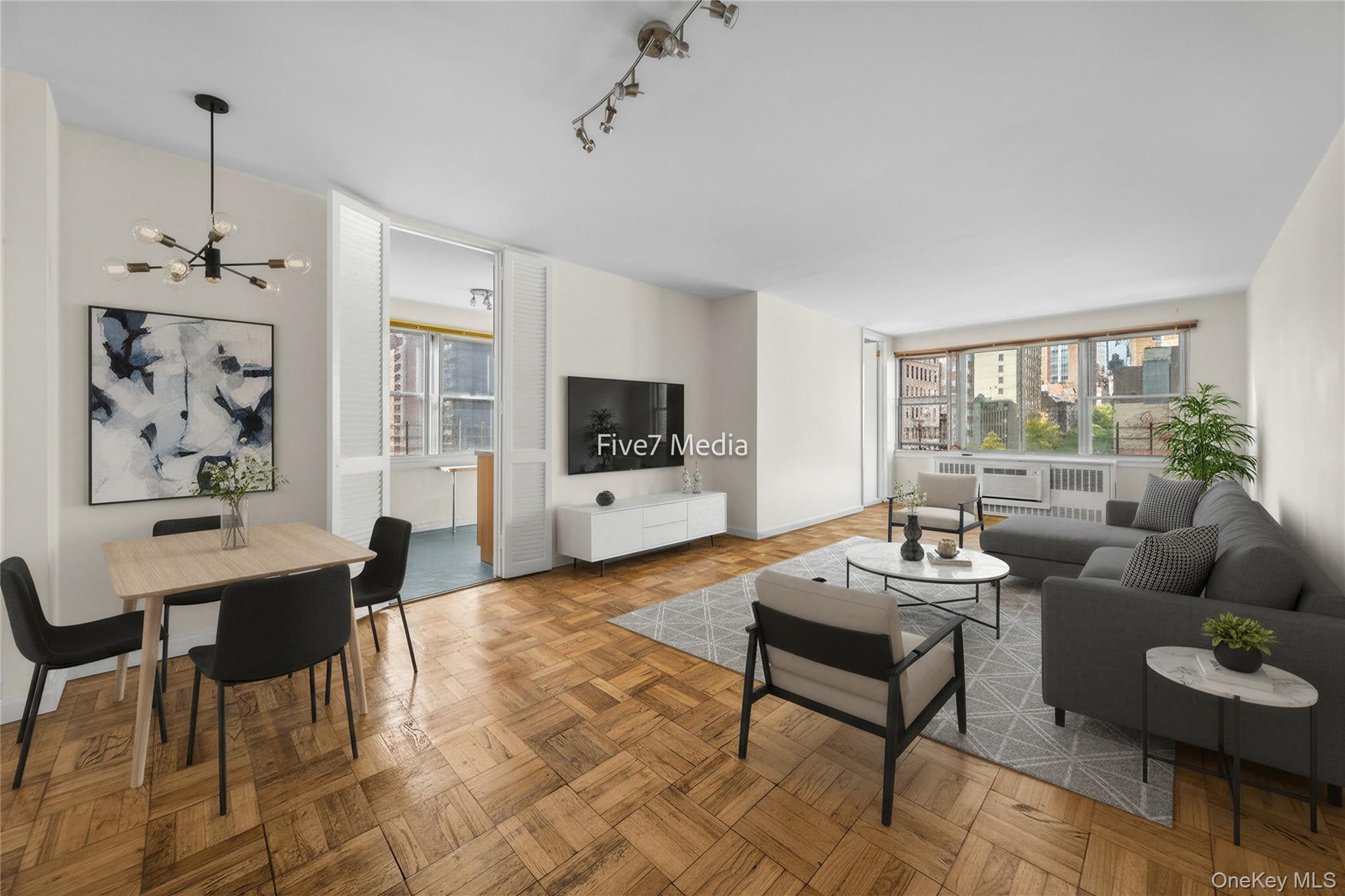 201 E37 Street # 7D, New York (Manhattan), NY 10016