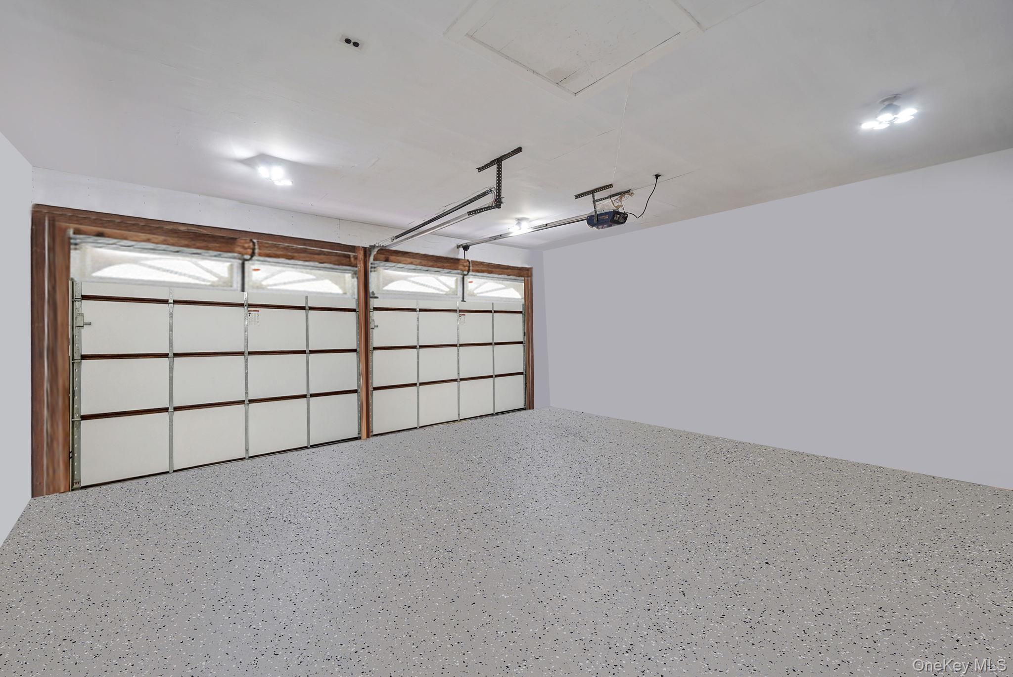 246 Roosevelt Boulevard, Hauppauge, NY 11788