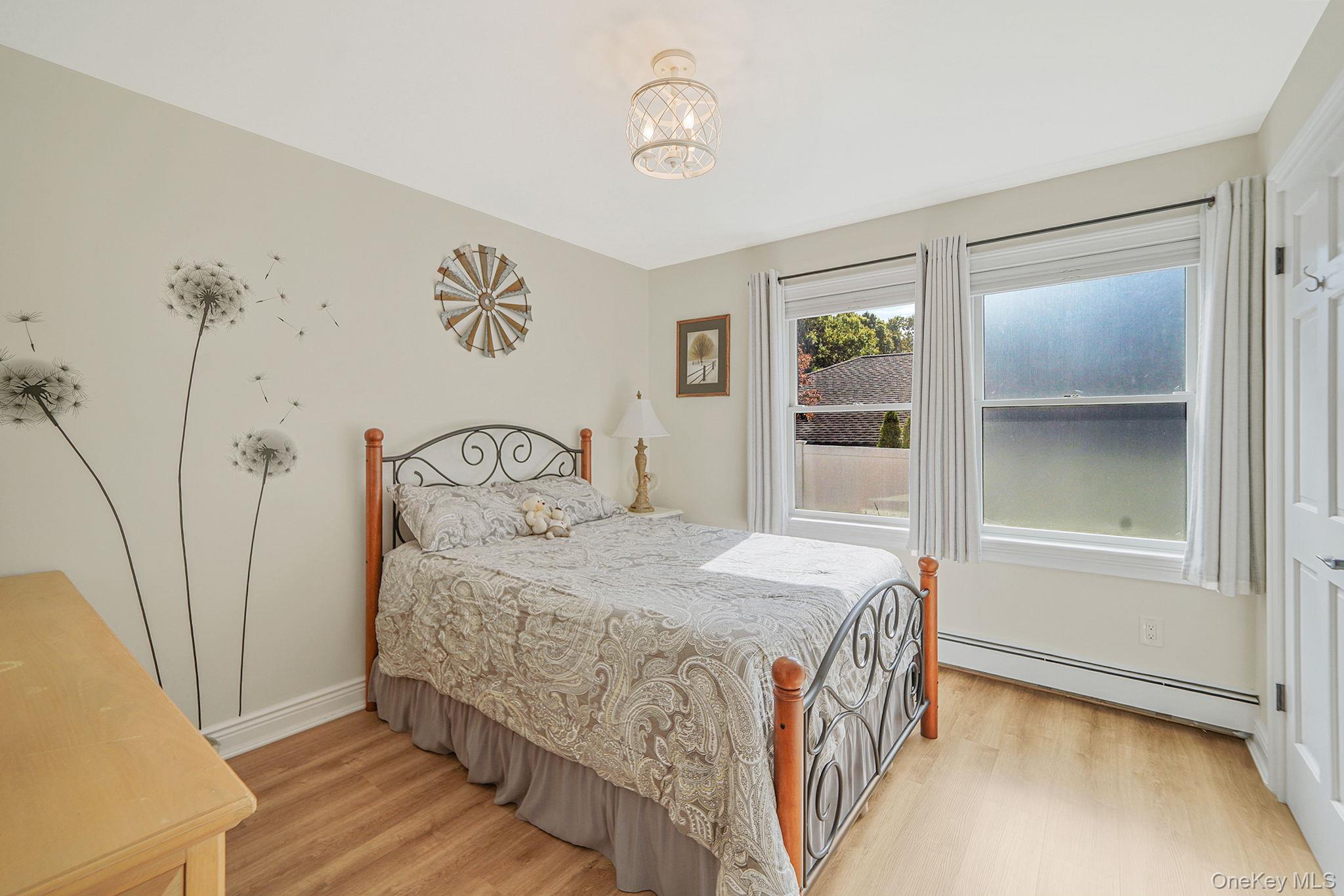 246 Roosevelt Boulevard, Hauppauge, NY 11788