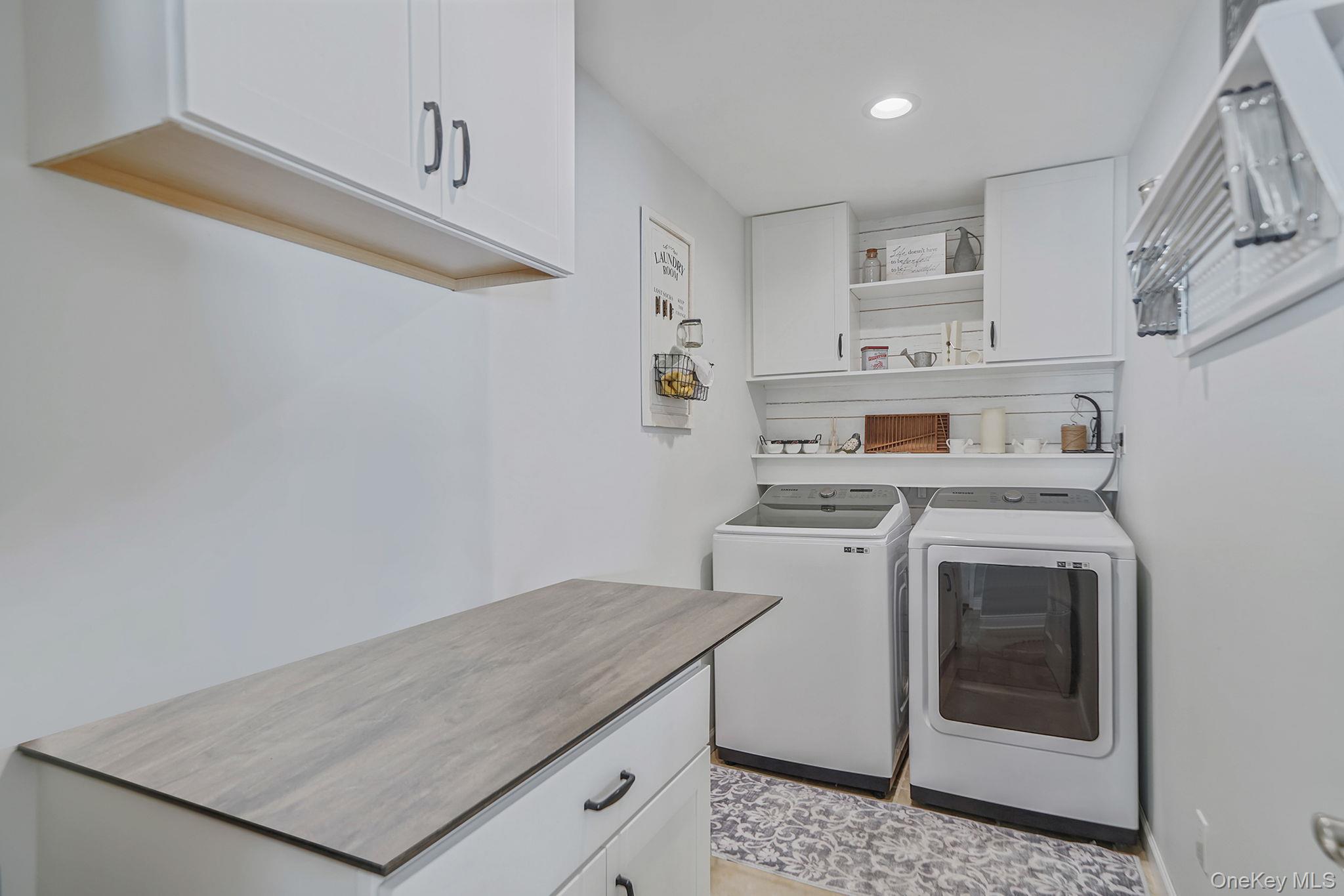 246 Roosevelt Boulevard, Hauppauge, NY 11788