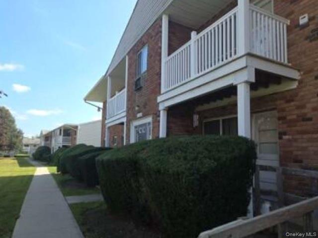 71 ADAMS Road # E 2A, Central Islip, NY 11722