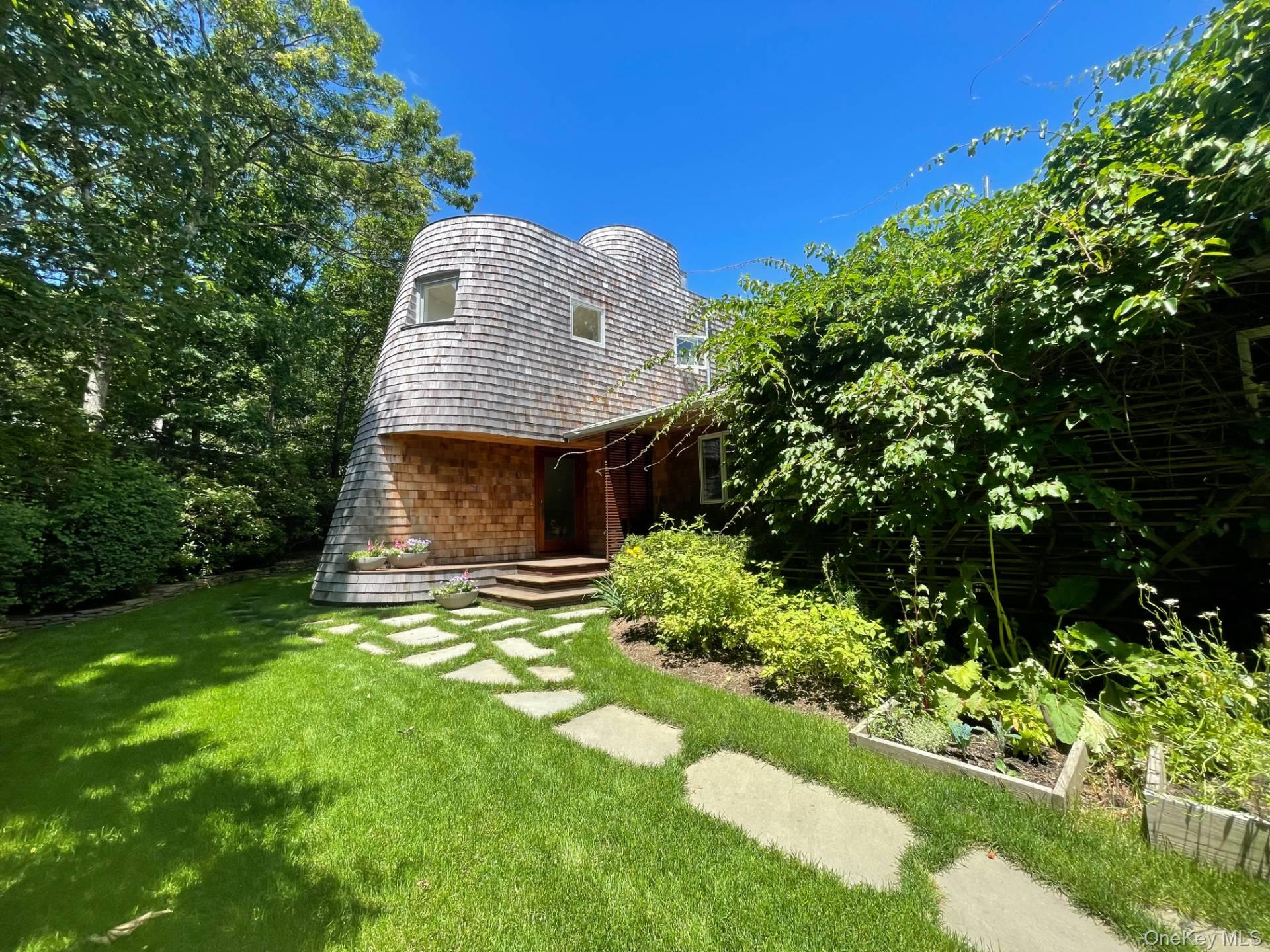 71 Island View Drive W, Sag Harbor, NY 11963