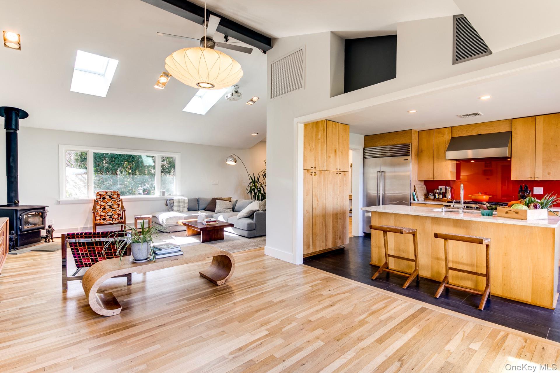 71 Island View Drive W, Sag Harbor, NY 11963