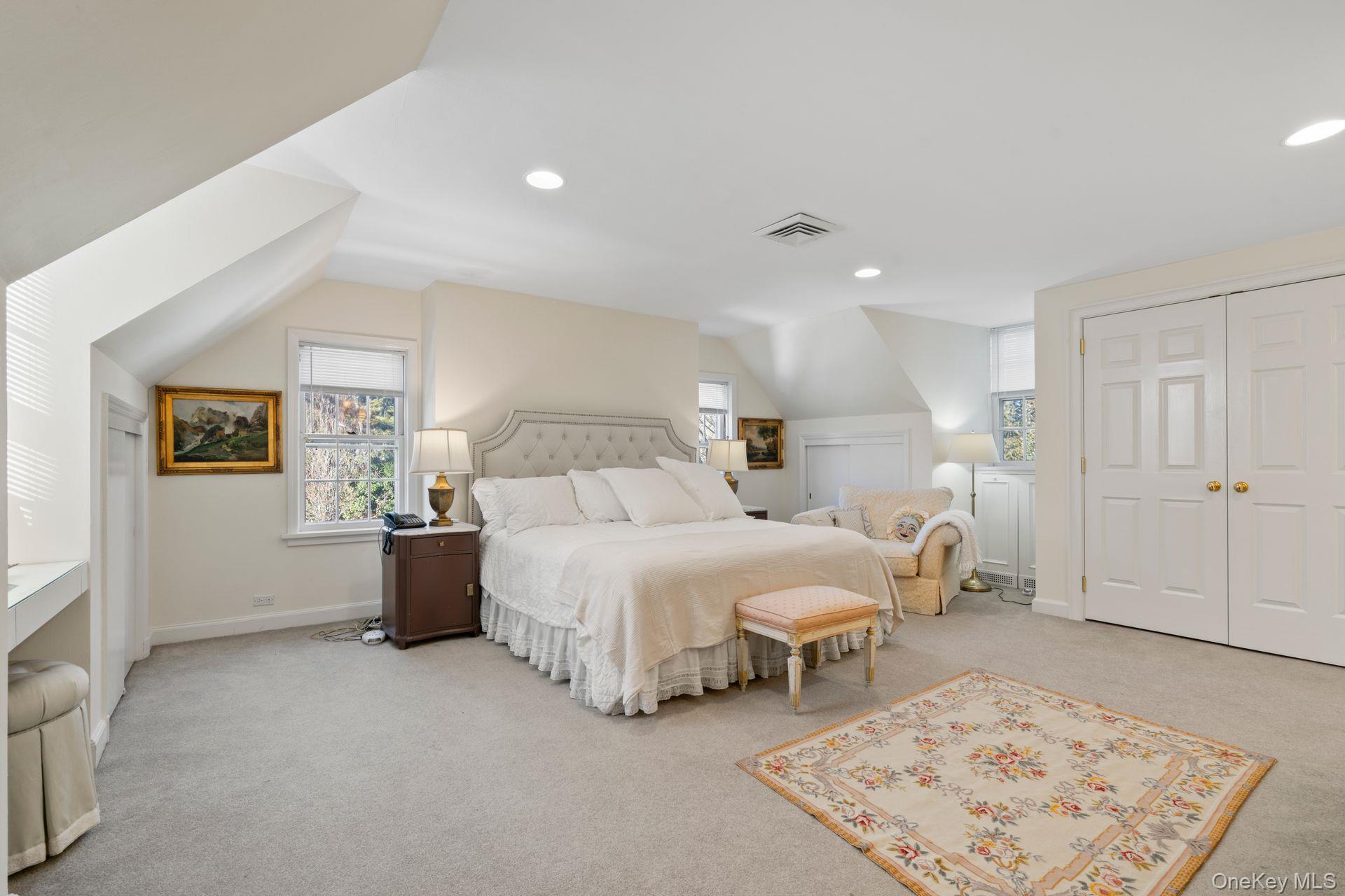 8 Stonegate Lane, Old Brookville, NY 11545