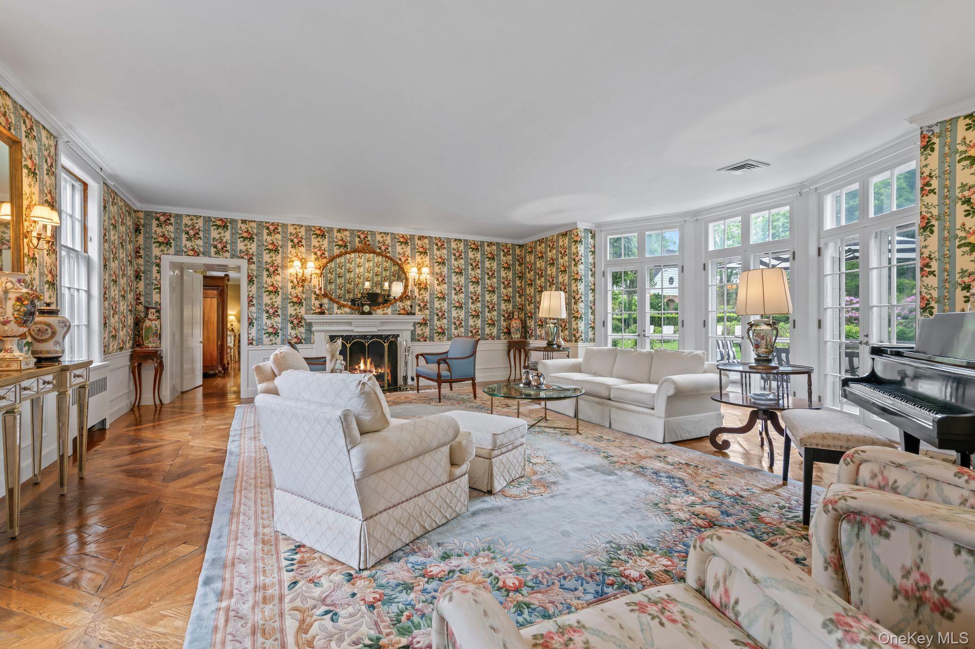 8 Stonegate Lane, Old Brookville, NY 11545