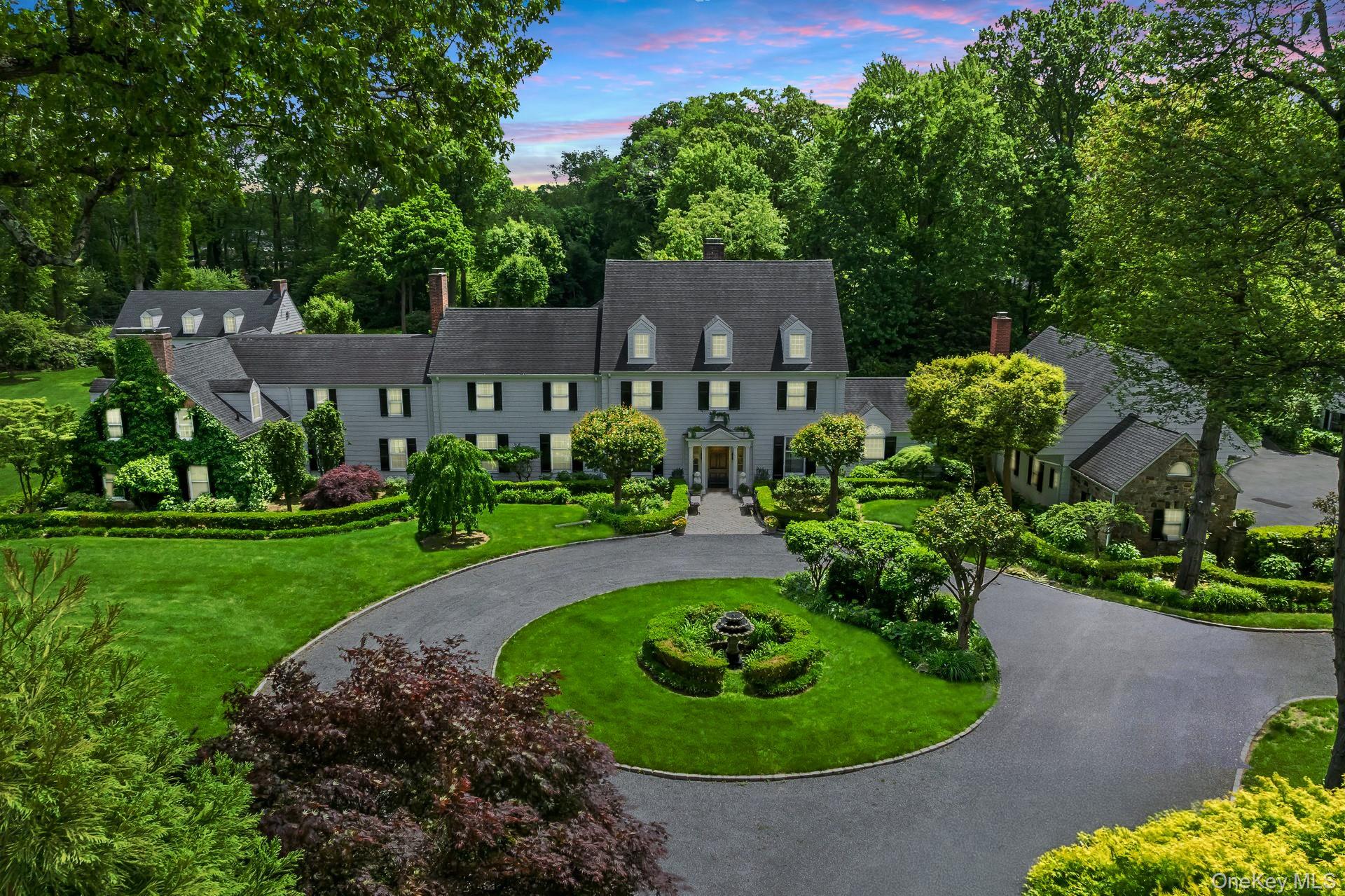 8 Stonegate Lane, Old Brookville, NY 11545