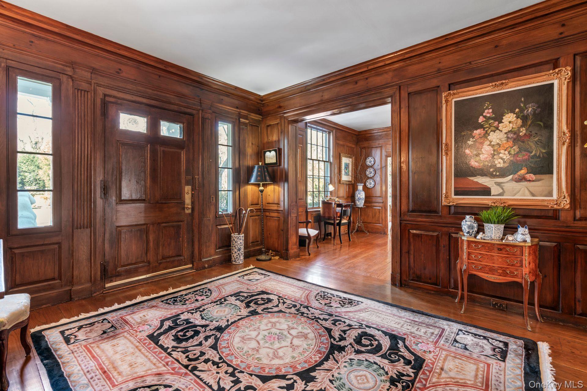 8 Stonegate Lane, Old Brookville, NY 11545