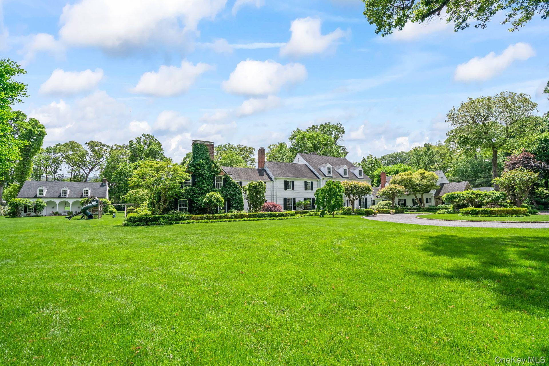 8 Stonegate Lane, Old Brookville, NY 11545