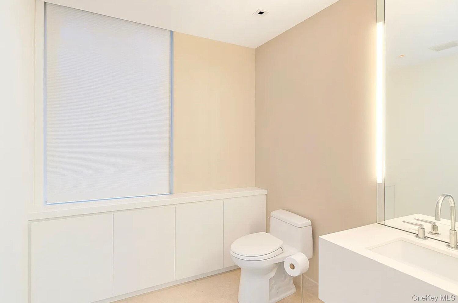 956 5TH Avenue # 2A, New York (Manhattan), NY 10075