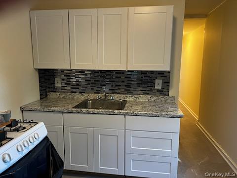 20 Oyster Bay Road # Back, Locust Valley, NY 11560