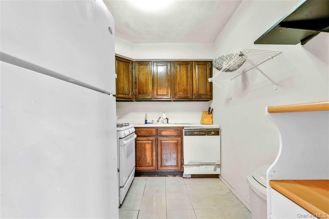 111-09A 62 Drive, Forest Hills, NY 11385