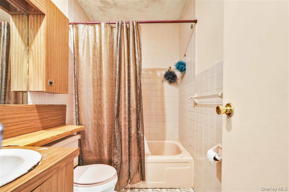 111-09A 62 Drive, Forest Hills, NY 11385