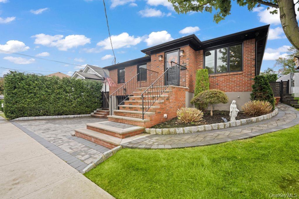 93 Beacon Avenue, Staten Island, NY 10306