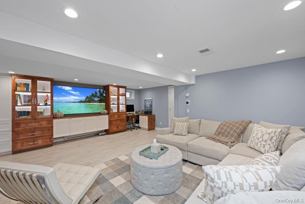 93 Beacon Avenue, Staten Island, NY 10306