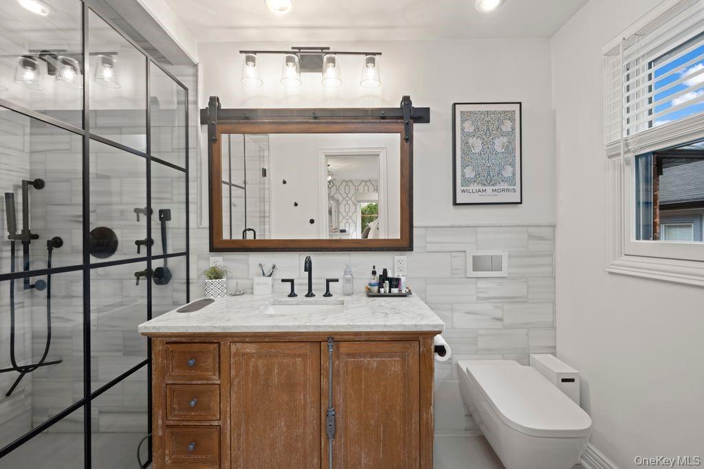 93 Beacon Avenue, Staten Island, NY 10306